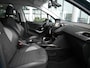 Peugeot 2008 1.2 PureTech Allure | Trekhaak | Lichtmetalen velgen | Apple carplay/Android auto | Regensensor | Achteruitrijcamera | DAB | Extra getint glas | Cruise control | Climate control