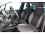 Opel Crossland X 1.2-131pk Turbo Innovation. Two tone. Erg nette en luxe hoogzitter voor nog jaren rijplezier ! Autm. airco, parkeersensoren v+a, camera, LM wielen, ergonomische voorstoelen, cruise control, side assist, navigatie, telefoonvoorb. etc.