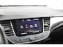 Opel Crossland X 1.2-131pk Turbo Innovation. Two tone. Erg nette en luxe hoogzitter voor nog jaren rijplezier ! Autm. airco, parkeersensoren v+a, camera, LM wielen, ergonomische voorstoelen, cruise control, side assist, navigatie, telefoonvoorb. etc.