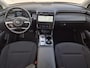 Hyundai Tucson 1.6 T-GDI PHEV Comfort 4WD Automaat / Dealer onderhouden / Fabrieksgarantie tot 09-2027 / All Season banden / EAER bereik 62 km bereik stad 74 km / Trekgewicht 1350 kg / Stuur- & Stoel verwarming / Adaptief cruise control /