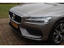 Volvo V60 2.0 T5 Momentum Aut. | Virtual | Nette staat | Apple Carplay | Stoelverwarming | Luxe Leder | Camera | Historie | NAP |
