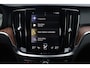 Volvo V60 2.0 T5 Momentum Aut. | Virtual | Nette staat | Apple Carplay | Stoelverwarming | Luxe Leder | Camera | Historie | NAP |