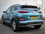 Hyundai Kona Electric EV Premium 64 kWh | Clima | Navi | Cruise | Leer | Stoel/Stuurverwarming | Led | Pdc | Stoelkoeling | SOH 100% | 3 fase lader