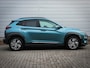 Hyundai Kona Electric EV Premium 64 kWh | Clima | Navi | Cruise | Leer | Stoel/Stuurverwarming | Led | Pdc | Stoelkoeling | SOH 100% | 3 fase lader