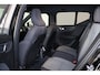 Volvo XC40 T4 Recharge Core Bright - IntelliSafe Assist & Surround - Parkeercamera achter - Verwarmde voorstoelen & stuur - Parkeersensoren voor & achter - Draadloze tel. lader - Extra getint glas - 18' LMV