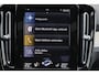 Volvo XC40 T4 Recharge Core Bright - IntelliSafe Assist & Surround - Parkeercamera achter - Verwarmde voorstoelen & stuur - Parkeersensoren voor & achter - Draadloze tel. lader - Extra getint glas - 18' LMV