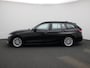 BMW 3-Serie Touring 320d xDrive High Executive | Automaat | Apple Carplay / Android Auto | Achteruitrijcamera | Parkeersensoren |