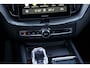 Volvo XC60 2.0 T8 Plug-in hybrid AWD Ultra Black Edition | Facelift | Luchtvering | Google | Long Range | Adaptieve Cruise Control | Harman Kardon Audio | Stoelverwarming Voor + Achter | 360 Camera | Keyless | Gelamineerd Glas | DAB | Trekhaak | Stuurverwarming | Head-Up Display | Panoramadak | Getint Glas | Dodehoekdetectie | LED Koplampen