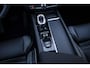 Volvo XC60 2.0 T8 Plug-in hybrid AWD Ultra Black Edition | Facelift | Luchtvering | Google | Long Range | Adaptieve Cruise Control | Harman Kardon Audio | Stoelverwarming Voor + Achter | 360 Camera | Keyless | Gelamineerd Glas | DAB | Trekhaak | Stuurverwarming | Head-Up Display | Panoramadak | Getint Glas | Dodehoekdetectie | LED Koplampen