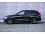 Volvo XC60 2.0 T8 Plug-in hybrid AWD Ultra Black Edition | Facelift | Luchtvering | Google | Long Range | Adaptieve Cruise Control | Harman Kardon Audio | Stoelverwarming Voor + Achter | 360 Camera | Keyless | Gelamineerd Glas | DAB | Trekhaak | Stuurverwarming | Head-Up Display | Panoramadak | Getint Glas | Dodehoekdetectie | LED Koplampen