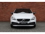 Volvo V40 Cross Country T3 Luxury | Trekhaak | Panoramadak | Extra getint glas | Dealeronderhouden | Elektrische stoelen met geheugenfunctie | Parkeerverwarming met timer | Verwarmde achterbank | Full led koplampen | All-season banden | Volvo Guard Alarm