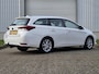 Toyota Auris Touring Sports 1.8 Hybrid Aspiration / Achteruitrijcamera / Trekhaak / All Season Banden / Navigatie / Lichtmetalen Velgen / Cruise Control / Climate Control /