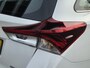 Toyota Auris Touring Sports 1.8 Hybrid Aspiration / Achteruitrijcamera / Trekhaak / All Season Banden / Navigatie / Lichtmetalen Velgen / Cruise Control / Climate Control /
