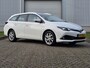 Toyota Auris Touring Sports 1.8 Hybrid Aspiration / Achteruitrijcamera / Trekhaak / All Season Banden / Navigatie / Lichtmetalen Velgen / Cruise Control / Climate Control /