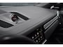 Porsche Cayenne Coupé 3.0 E-Hybrid 462pk Platinum Edition Techart | Krijt | Pano | 22'' Wielen | Trekhaak | Massage | Stoelventilatie | Bose | Head-Up | Luchtvering |