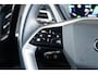Audi Q4 e-tron 40 S edition 77 kWh Trekhaak - Panoramadak - Parkeerhulp voor/achter - Stoelverwarming - Audi sound system - Sportstoelen - Lichtpakket - Privacy glas - Verwarmbare voorruit - Optiekpakket zwart -
