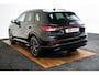 Audi Q4 e-tron 40 S edition 77 kWh Trekhaak - Panoramadak - Parkeerhulp voor/achter - Stoelverwarming - Audi sound system - Sportstoelen - Lichtpakket - Privacy glas - Verwarmbare voorruit - Optiekpakket zwart -