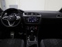 Volkswagen Tiguan 1.5TSI/150PK R-Line Black Style DSG Navigatie · Apple Carplay/Android Auto · Camera + Parkeersensoren · Garantie t/m 17-02-2026 of 80000km.