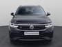 Volkswagen Tiguan 1.5TSI/150PK R-Line Black Style DSG Navigatie · Apple Carplay/Android Auto · Camera + Parkeersensoren · Garantie t/m 17-02-2026 of 80000km.