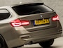 BMW 3-Serie Touring 318i High Executive Automaat (GROOT NAVI, CLIMATE, LEDER, STOELVERWARMING, SPORTSTOELEN, GETINT GLAS, CRUISE, LED KOPLAMPEN, NIEUWSTAAT)