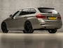 BMW 3-Serie Touring 318i High Executive Automaat (GROOT NAVI, CLIMATE, LEDER, STOELVERWARMING, SPORTSTOELEN, GETINT GLAS, CRUISE, LED KOPLAMPEN, NIEUWSTAAT)