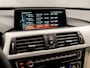 BMW 3-Serie Touring 318i High Executive Automaat (GROOT NAVI, CLIMATE, LEDER, STOELVERWARMING, SPORTSTOELEN, GETINT GLAS, CRUISE, LED KOPLAMPEN, NIEUWSTAAT)