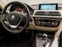 BMW 3-Serie Touring 318i High Executive Automaat (GROOT NAVI, CLIMATE, LEDER, STOELVERWARMING, SPORTSTOELEN, GETINT GLAS, CRUISE, LED KOPLAMPEN, NIEUWSTAAT)