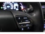 Hyundai Kona Electric EV Fashion 64 kWh 3- Fase SOH 95,8% | Warmtepomp | Elektrisch Schuif/Kanteldak | Camera | Head-Up Display
