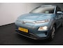Hyundai Kona Electric EV Fashion 64 kWh 3- Fase SOH 95,8% | Warmtepomp | Elektrisch Schuif/Kanteldak | Camera | Head-Up Display