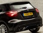 Mercedes-Benz A-klasse 180 AMG Sport Automaat (APPLE CARPLAY, GROOT NAVI, CAMERA, LEDER, STOELVERWARMING, SPORTSTOELEN, GETINT GLAS, KEYLESS START, NIEUWE APK, NIEUWSTAAT)