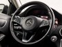 Mercedes-Benz A-klasse 180 AMG Sport Automaat (APPLE CARPLAY, GROOT NAVI, CAMERA, LEDER, STOELVERWARMING, SPORTSTOELEN, GETINT GLAS, KEYLESS START, NIEUWE APK, NIEUWSTAAT)