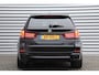 BMW X5 XDRIVE40E 310PK iPERFORMANCE M-SPORT EDITION AUTOMAAT / NAVI / LEDER / FULL-LED / CLIMA / 20" LMV / KEYLESS / BANG OLUFSEN / 360 CAMERA / PANO. DAK / WEGKLAP. TREKHAAK / LUCHTVERING / ORG. NL. / ADAPT. CRUISECONTROL / WINTERPAKKET / UNIEK / NIEUWSTAAT !!