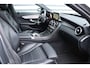 Mercedes-Benz C-klasse C180 156PK AMG LINE PREMIUM PLUS UPGRADE AUTOMAAT / NAVI / LEDER / CLIMA / FULL-LED / PDC / 19" LMV / PANO. DAK / BLUETOOTH / CRUISECONTROL / NIEUWSTAAT !!