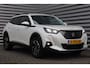 Peugeot 2008 1.2 PURETECH 100PK ALLURE PACK / NAVI / LEDER / CLIMA / LED / PDC / 17" LMV / CAMERA / KEYLESS / CRUISECONTROL / 1E EIGENAAR / NIEUWSTAAT !!