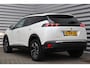Peugeot 2008 1.2 PURETECH 100PK ALLURE PACK / NAVI / LEDER / CLIMA / LED / PDC / 17" LMV / CAMERA / KEYLESS / CRUISECONTROL / 1E EIGENAAR / NIEUWSTAAT !!