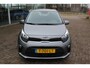 Kia Picanto 1.0-67pk DPi DynamicLine. Kwalitatief erg goed wagen voor jaren zorgeloos rijplezier! Airco, metallic lak, camera, cruise control, elektr. ramen v+a, Android auto/Apple carplay, DAB radio, USB aansl., LM wielen etc
