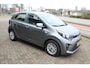 Kia Picanto 1.0-67pk DPi DynamicLine. Kwalitatief erg goed wagen voor jaren zorgeloos rijplezier! Airco, metallic lak, camera, cruise control, elektr. ramen v+a, Android auto/Apple carplay, DAB radio, USB aansl., LM wielen etc