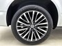 Volkswagen Transporter 2.0 TDI L2H1 204PK | Automaat | Multifunctioneel Stuurwiel | Adaptive Cruise Control | Trekhaak | Achteruitrijcamera | LED koplampen | Voorruitverwarming | Navigatie | Virtual Cockpit | Parkeersensoren Voor + Achter | Airco |