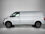 Volkswagen Transporter 2.0 TDI L2H1 204PK | Automaat | Multifunctioneel Stuurwiel | Adaptive Cruise Control | Trekhaak | Achteruitrijcamera | LED koplampen | Voorruitverwarming | Navigatie | Virtual Cockpit | Parkeersensoren Voor + Achter | Airco |