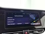 Kia Niro EV E-Niro DynamicLine 64 kWh (NAVIGATIE, STOEL-/STUURVERWARMING, CARPLAY, 1e EIGENAAR)