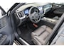 Volvo XC60 T6 350PK Plus Black Edition | Trekhaak | 360 | Getint Glas | Adap Cruise | HK Audio. | Blis