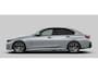 BMW 3-Serie 330e M Sport - Getinte Ruiten - elektrisch verstelbare/verwarmde stoelen - Parking Assistant Plus - Active Cruise Control - Comfort Access - Adaptieve LED koplampen - Elektrische achterklep -