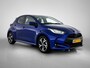 Toyota Yaris 1.5 Hybrid Dynamic Comfort Pack | BTW Voertuig | Stoel + stuurverwarming | Parkeersensoren voor+achter | dodehoekdetectie | Stoelverwarming | 1e Eigenaar | Apple CarPlay/android auto | Cruise Control Adaptive |