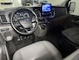 Ford Transit Custom 300 2.0 TDCI L2H1 Limited DC met o.a. Een Achteruitrijcamera, Parkeersensoren, Een Navigatiesysteem, Dodehoek detectie en Een Trekhaak