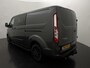 Ford Transit Custom 300 2.0 TDCI L2H1 Limited DC met o.a. Een Achteruitrijcamera, Parkeersensoren, Een Navigatiesysteem, Dodehoek detectie en Een Trekhaak
