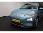 Hyundai Kona Electric EV Premium 64 kWh 3- Fase SOH 96,1% | Warmtepomp | Trekhaak | Leer | Camera | Head-Up Display