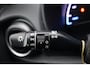 Hyundai Kona Electric EV Premium 64 kWh 3- Fase SOH 96,1% | Warmtepomp | Trekhaak | Leer | Camera | Head-Up Display