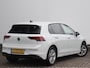 Volkswagen Golf 1.0 TSI Life | Panoramodak | ACC | Sensoren voor + achter | Regensensor | App Connect |