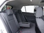Volkswagen Golf 1.0 TSI Life | Panoramodak | ACC | Sensoren voor + achter | Regensensor | App Connect |