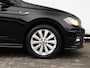 Volkswagen Polo 1.0 TSI Highline 95 pk | R-line exterieur | Camera | Adaptieve Cruise control | Adaptief onderstel | Climate control | Navigatie via App-connect